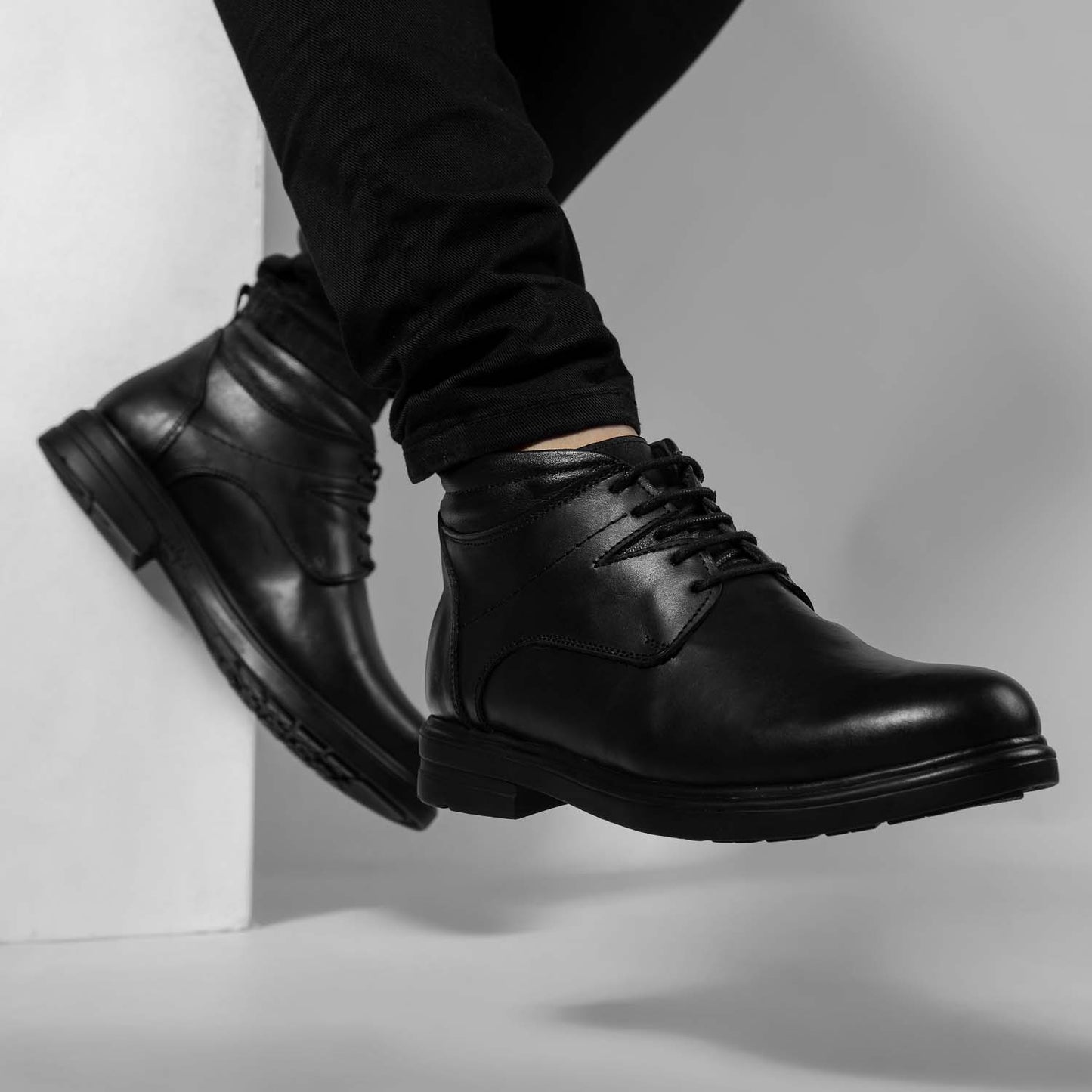 هاف بوت رجالي جلد طبيعي