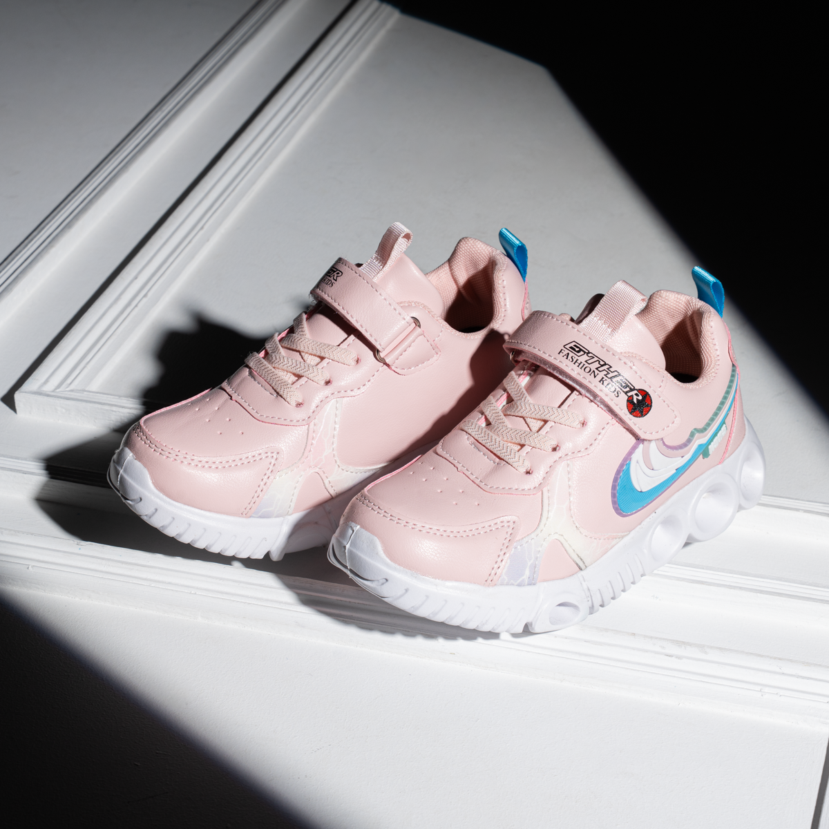 كوتشي أطفال فوندي