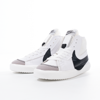 كوتشي نايك هاف