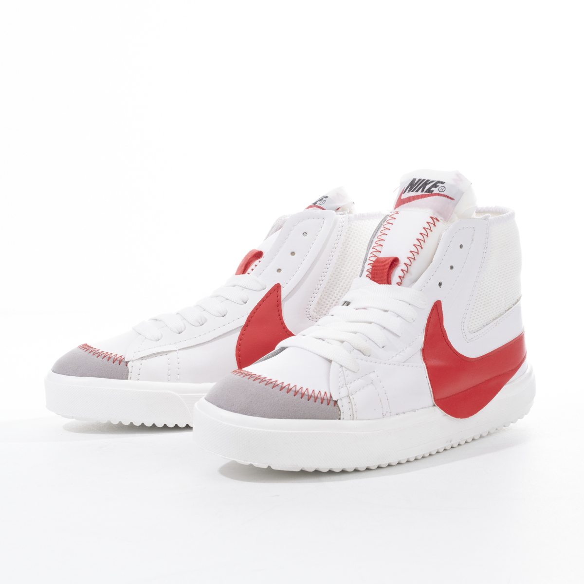 كوتشي نايك هاف