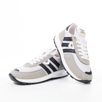 كوتشي اديداس حريمي