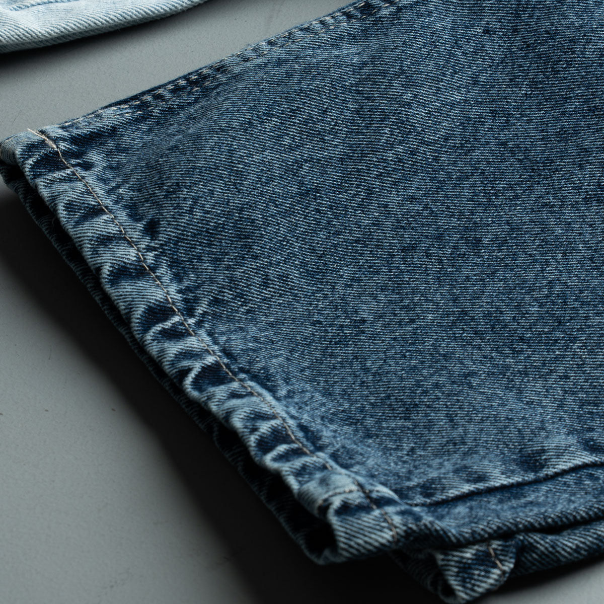 بنطلون جينز حريمي