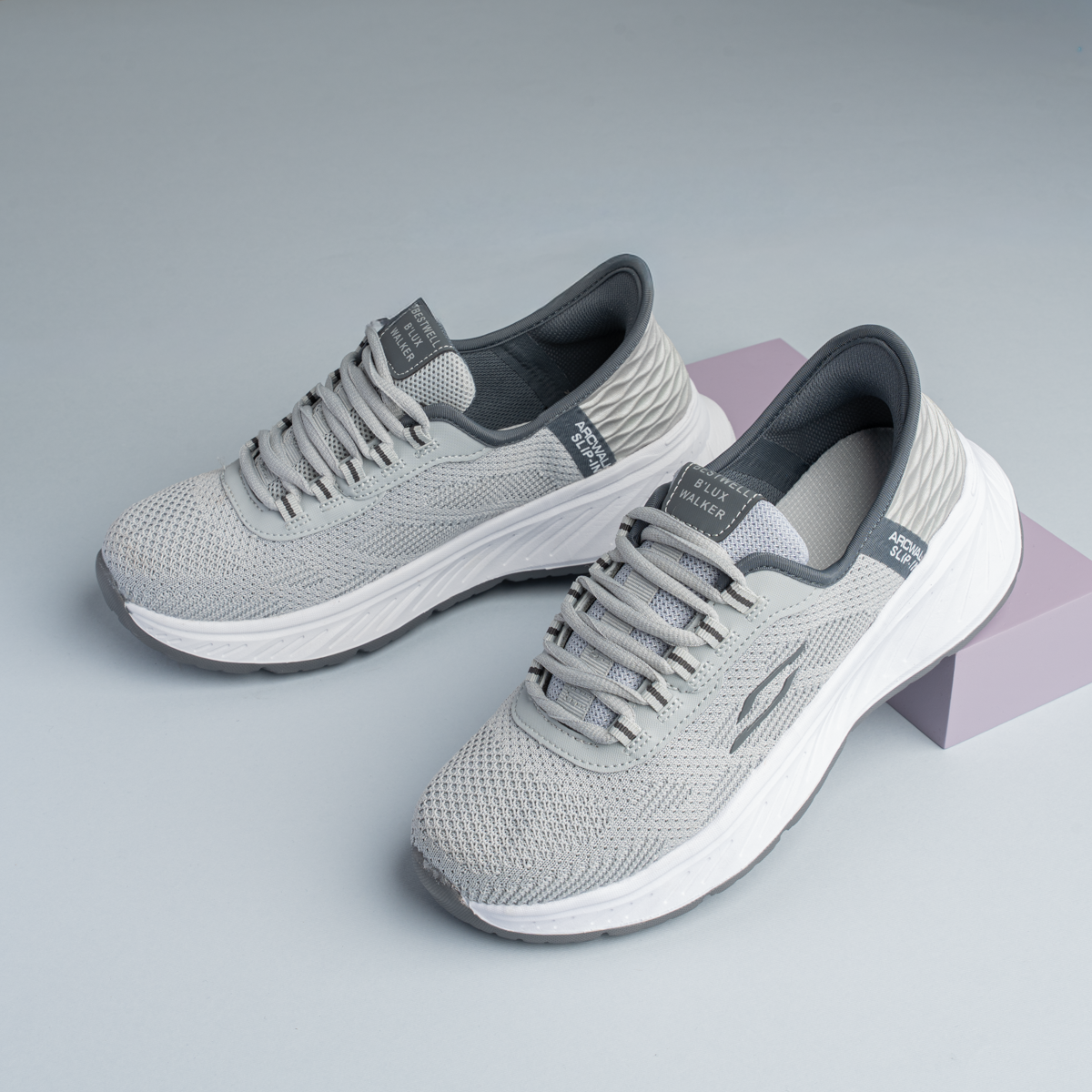 كوتشي سكيتشرز خفيف طبي