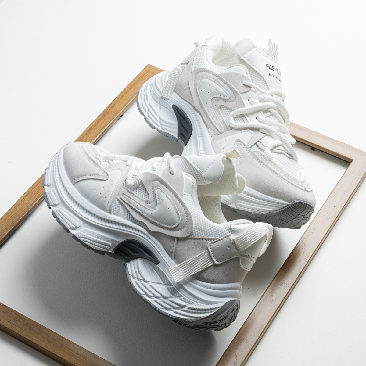 كوتشي رجالي شيك مريح