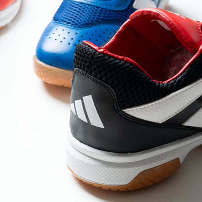 كوتشي أديداس بريداتور رياضي خفيف