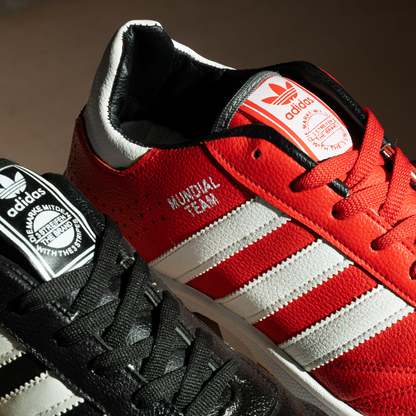 كوتشي أديداس مونديال تيم رياضي