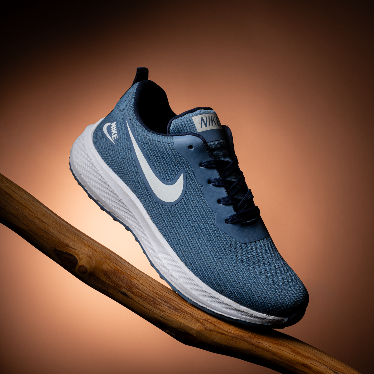 كوتشي نايك ايفا