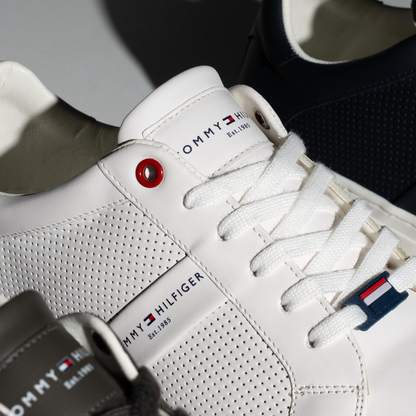 سنيكر تومي رجالي جلد