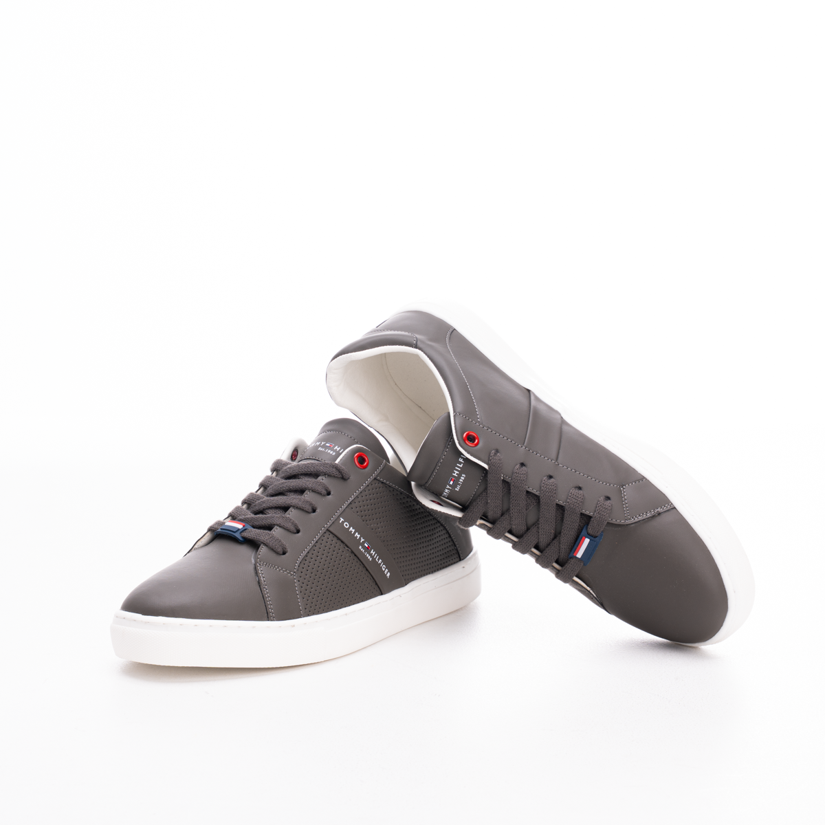 سنيكر تومي رجالي جلد