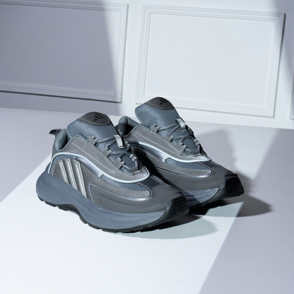 كوتشي أديداس رياضي