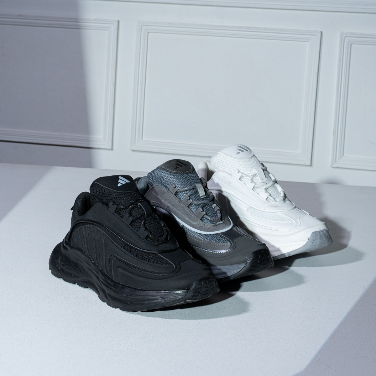 كوتشي أديداس رياضي