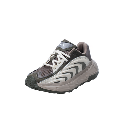 كوتشي أديداس