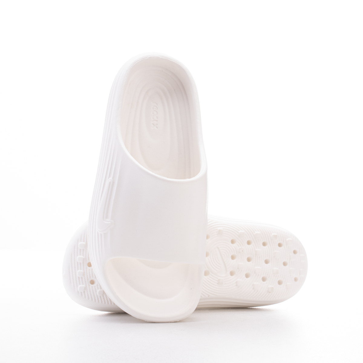 سليبر ايفا نايكي