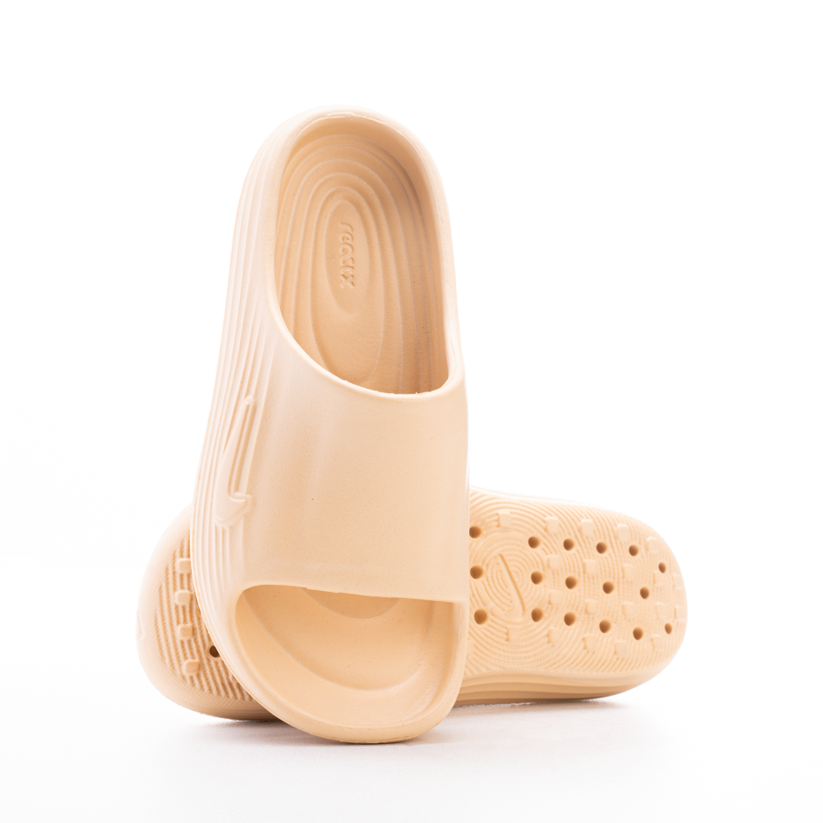 سليبر ايفا نايكي