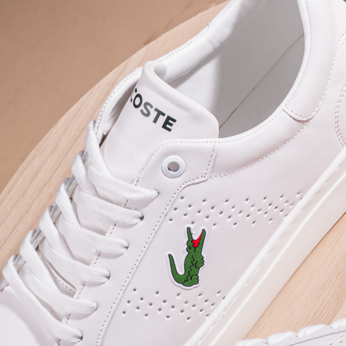 سنيكر لاكوست رجالي جلد