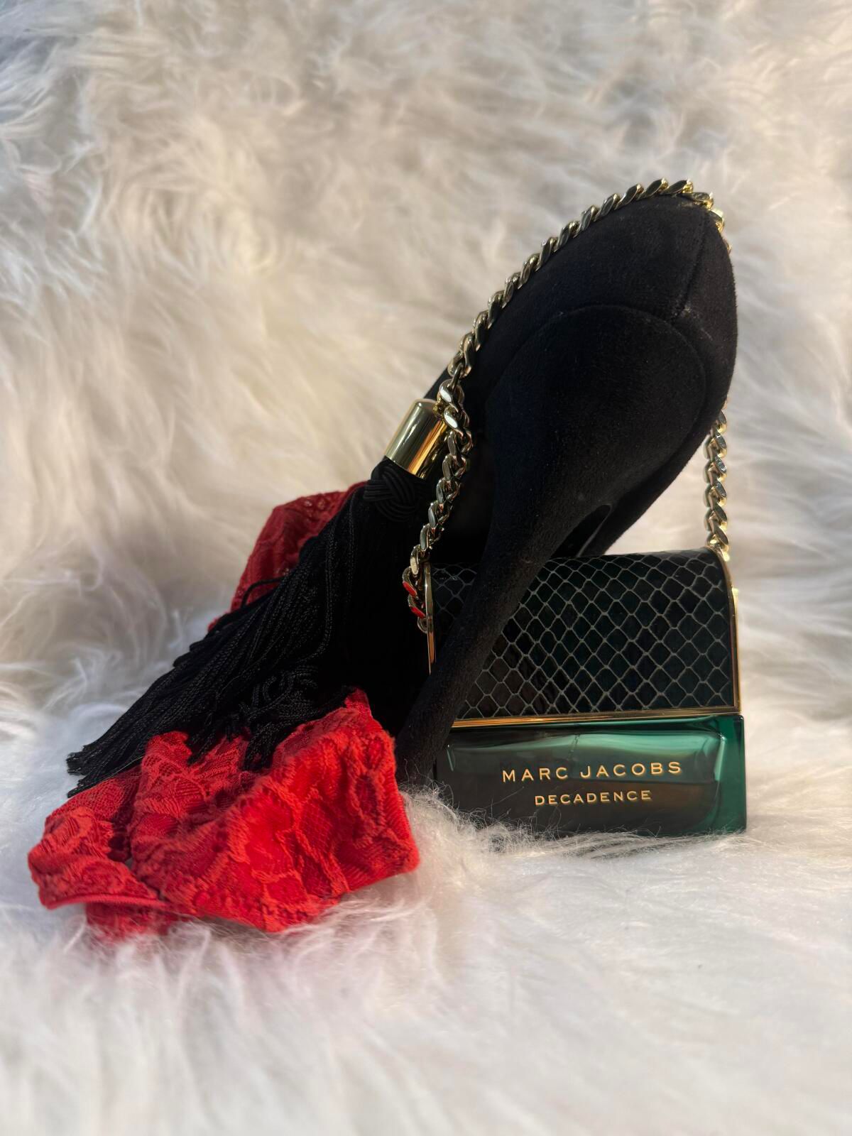 عطر مارك جاكوبس ديكدانس 100 مل